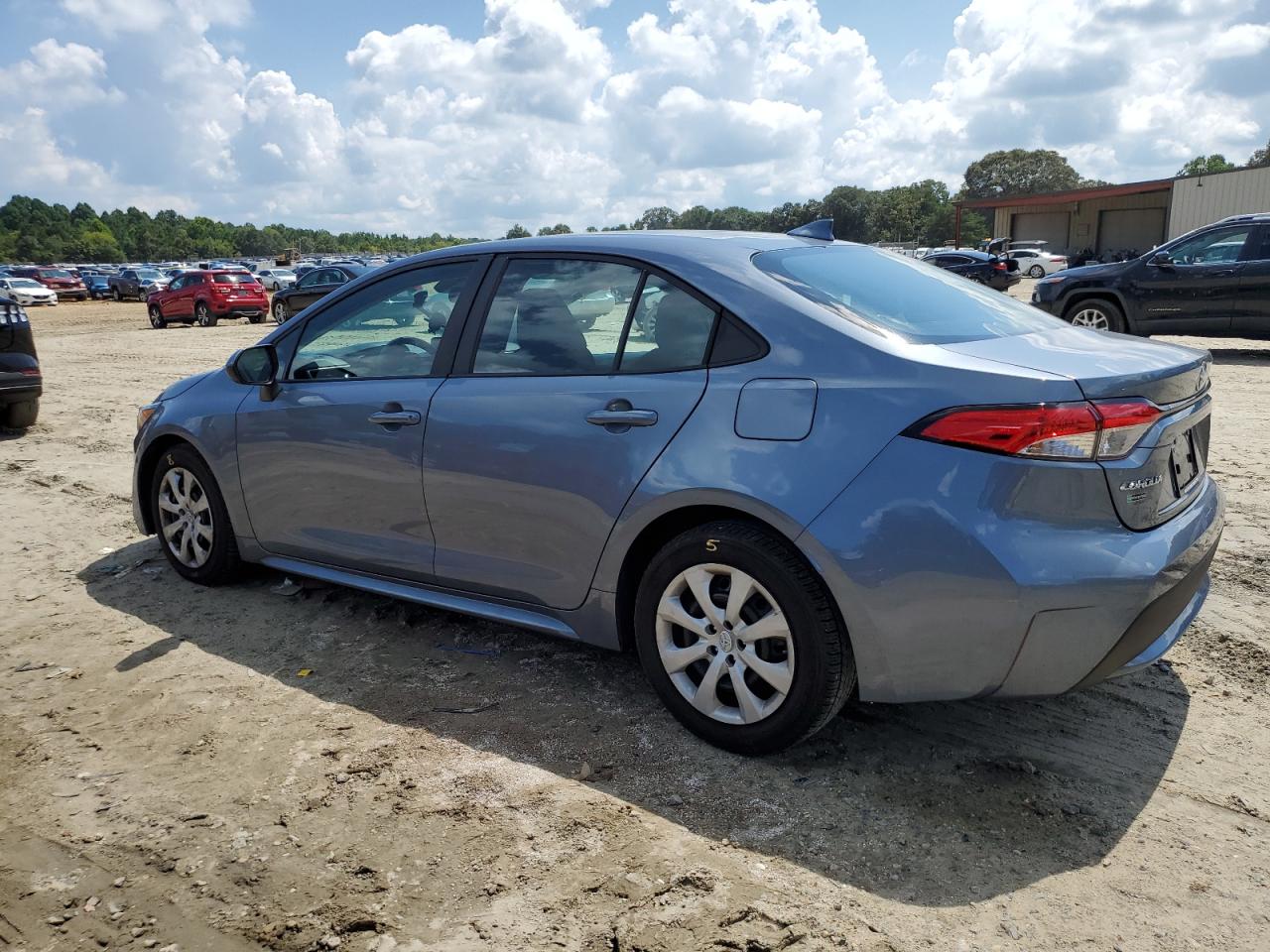 Toyota Corolla Le Image 4