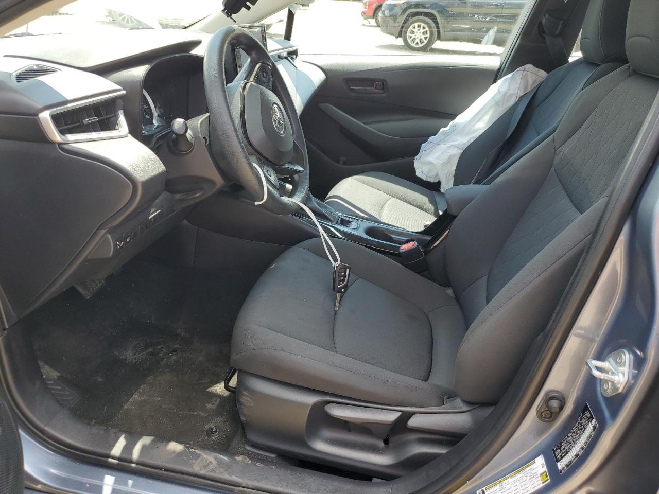 Toyota Corolla Le Image 9