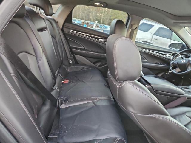 Buick LaCrosse Premium Image 13