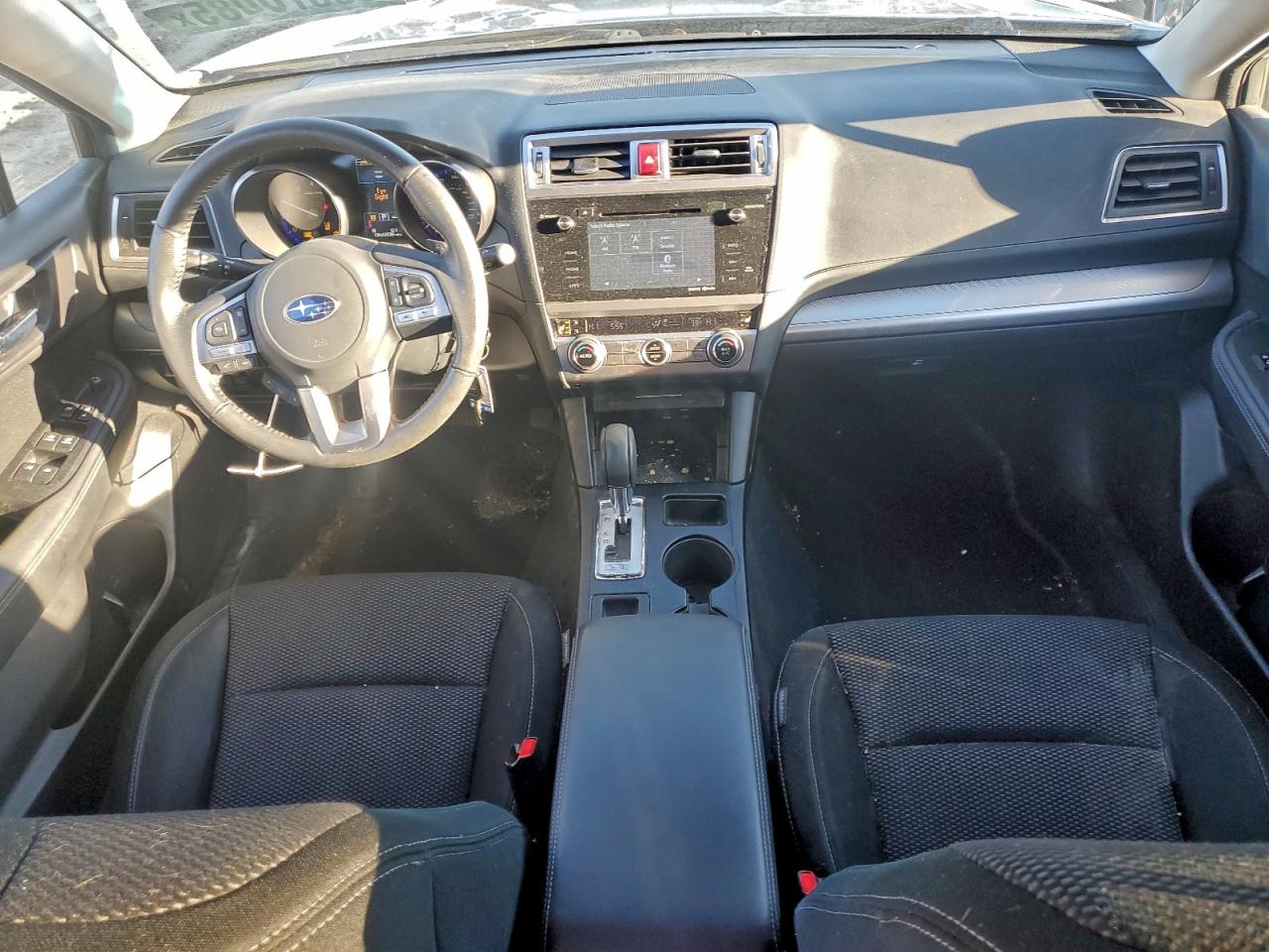 Subaru Outback 2.5i Premium Image 3